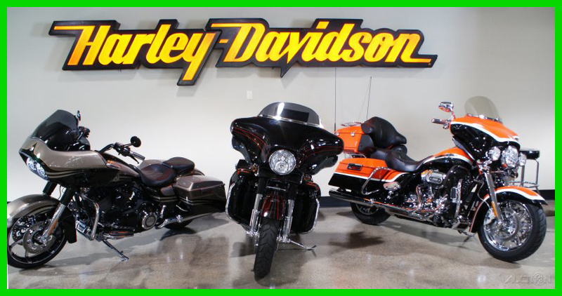 Harley-Davidson : Touring Three Screamin Eagle CVO Road Glide Custom Street Glide Ultra Classic