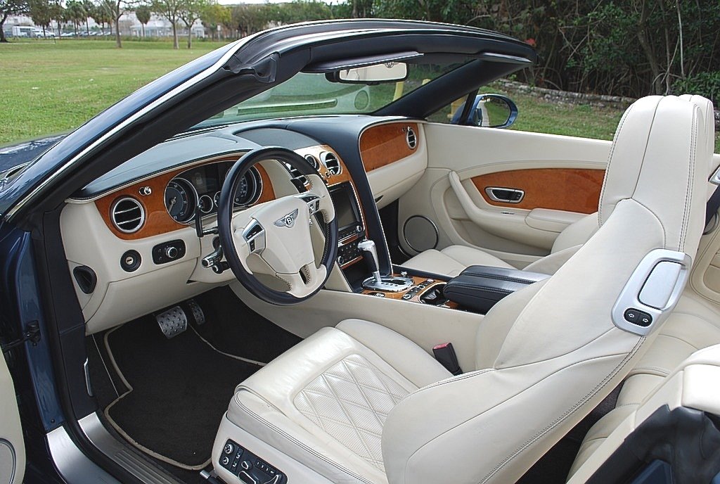 2014 Bentley Legend photo