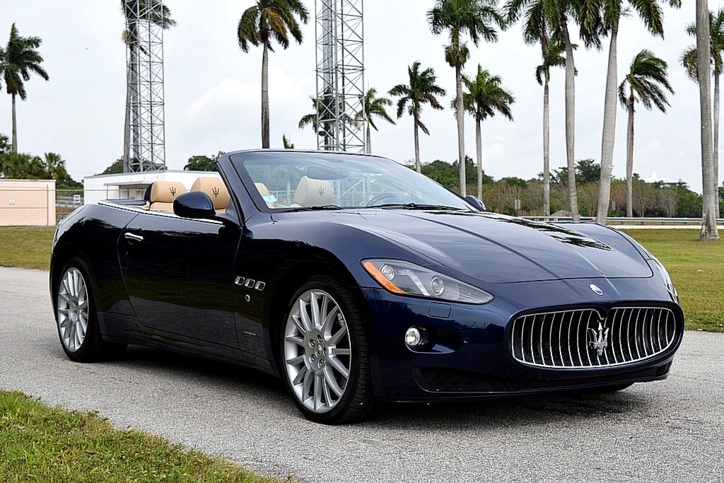 Maserati GRANCABRIO 1