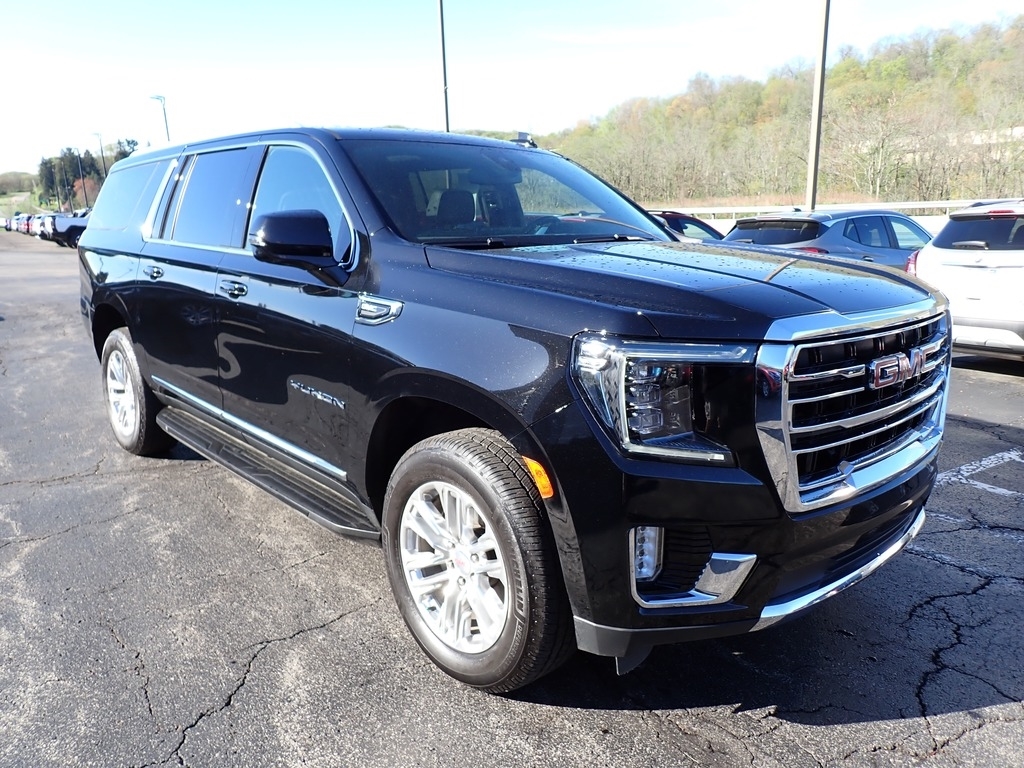 2022 GMC Yukon XL SLT photo