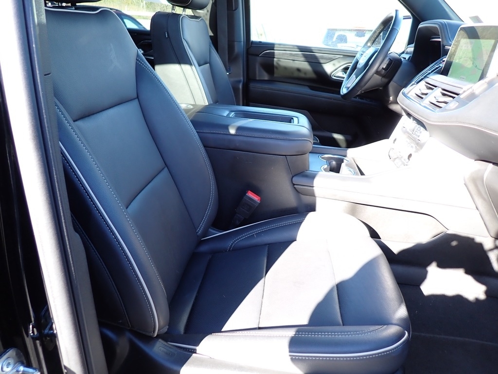 2022 GMC Yukon XL SLT photo