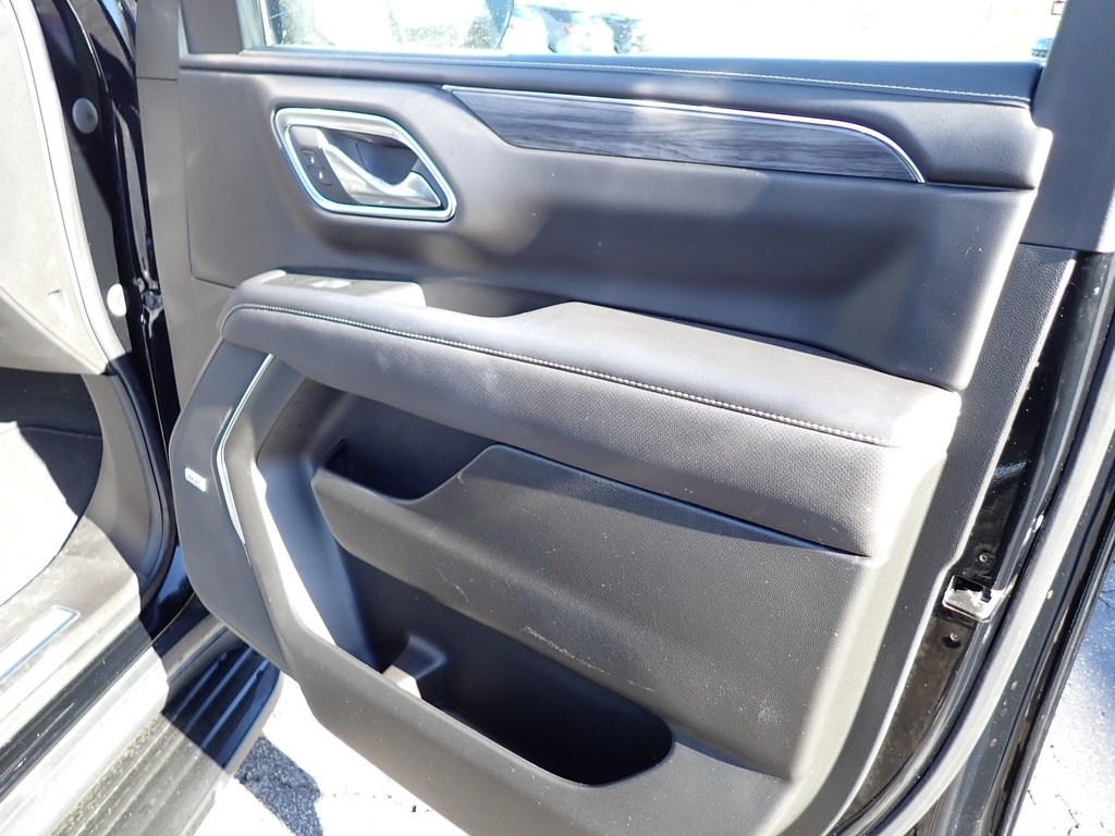 2022 GMC Yukon XL SLT photo