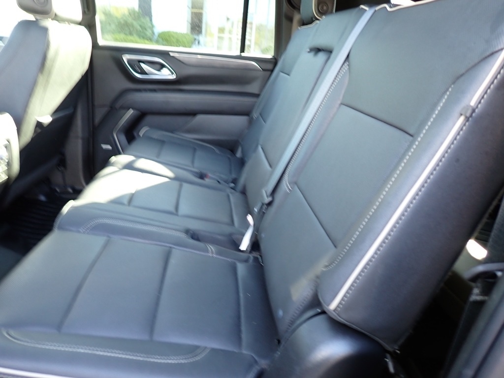 2022 GMC Yukon XL SLT photo