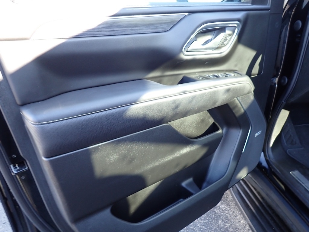 2022 GMC Yukon XL SLT photo